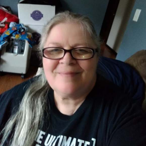 Meet your Posher, Bren - Picture 2 of 4